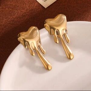 Melting Gold Dripping Heart Earrings